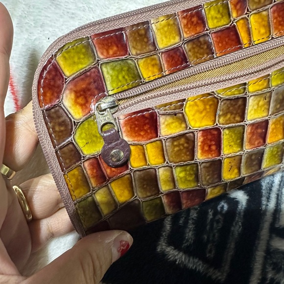 Multicolor Crocodile Pattern Wallet - Picture 10 of 12